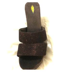 Volatile  Brown/Bronze Sliders w/small wedge